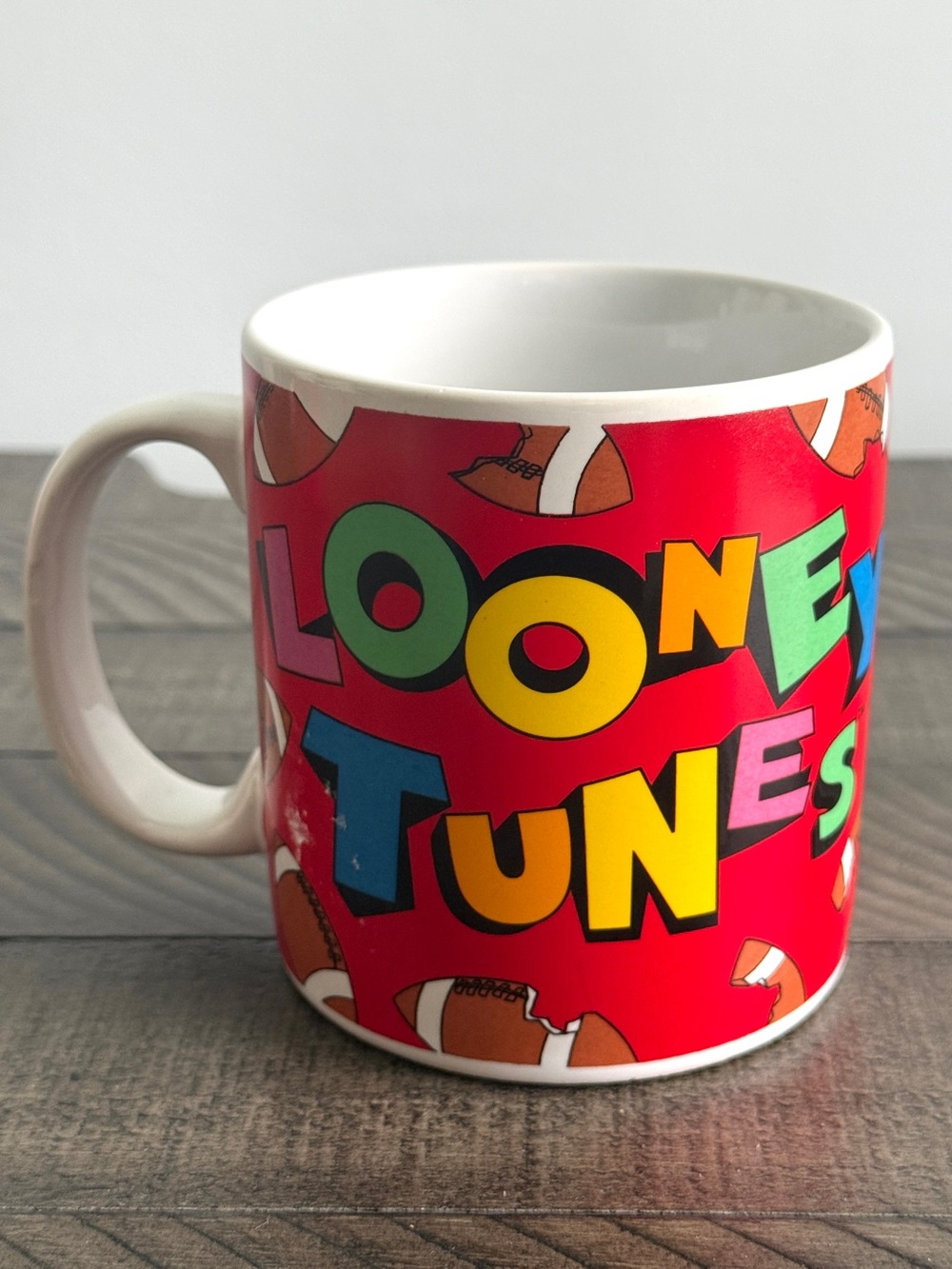 Looney Tunes Taz Football Mug White Red Glass Coffee Cup 1994 Warner Bros.